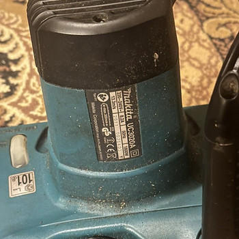 Электро пила makita