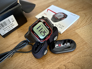 Polar RC3 GPS пульсометр (спортивные часы) (2 фото из 3)