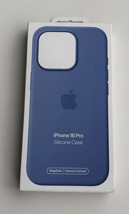 Apple iPhone 16 Pro Silicone Case with Magsafe (10 фото из 10)