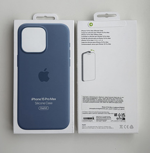 Apple iPhone 15 Pro Max Silicone Case with Magsafe (6 фото из 6)