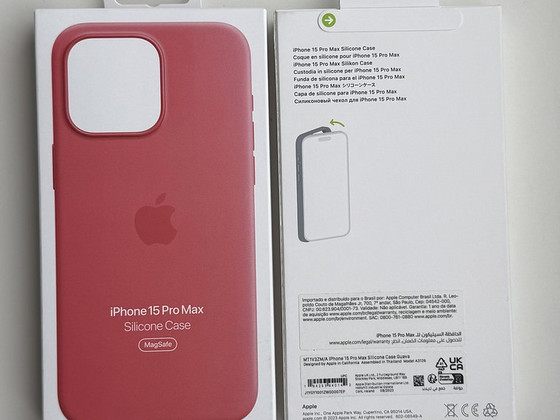 Apple iPhone 15 Pro Max Silicone Case with Magsafe