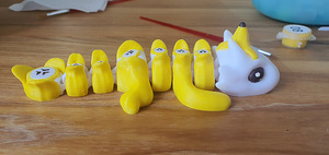 Figur "Banaanidraakon" – käsitöö, PLA plastik (1 foto / 4)