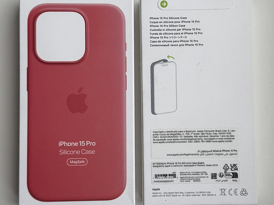 Apple iPhone 15 Pro Silicone Case with Magsafe