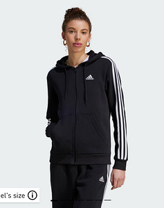 Костюм Adidas (1 фото из 2)