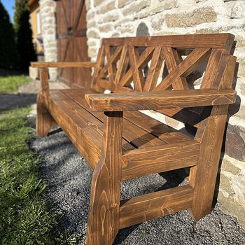 Садовая скамейка