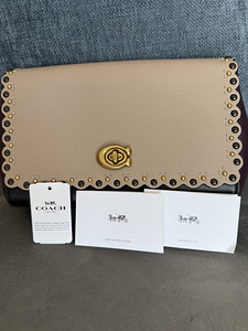 Сумка Coach (3 фото из 9)