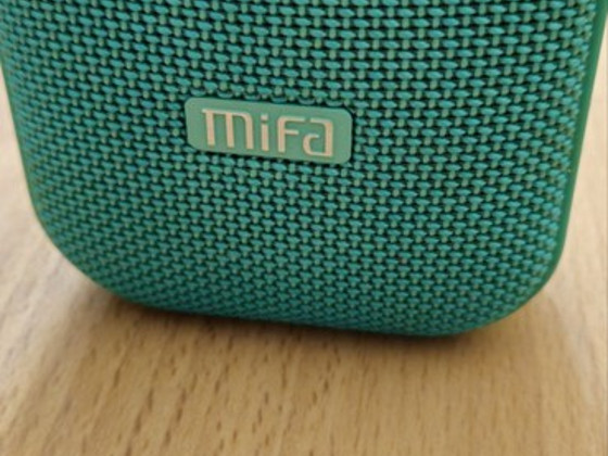 Беспроводная Bluetooth колонка MIFA A1 (зелёная)