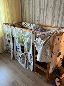 KURA Ümberpööratav lastevoodi IKEA + madrats + voodikardin (1 foto / 5)