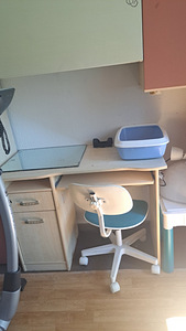 Laste kirjutuslaud ja tool (1 foto / 1)
