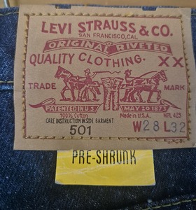 Naiste teksad Levi Strauss&CO, uued, 28/32 (4 foto / 4)