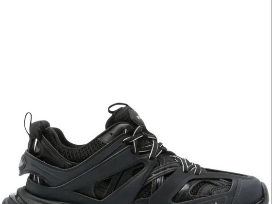 Balenciaga track