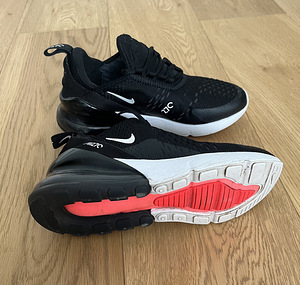 NIKE Air Max 270 Ws black/anthracite/white 36,5 (6 foto / 6)