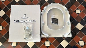 Villeroy & Boch Subway Toilet seat and cover (1 foto / 3)