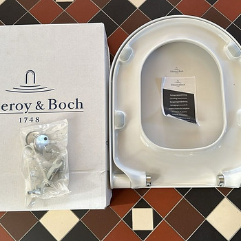 Сиденье и крышка для унитаза Villeroy & Boch Subway