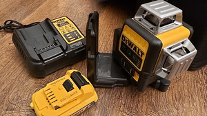 LASER, LASERNIVELLIIR DEWALT DW089LG 3X360 (2 foto / 5)