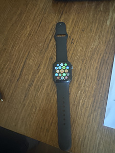 Apple Watch Series 5 (1 foto / 5)