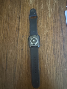 Apple Watch Series 5 (2 foto / 5)