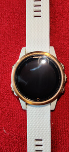 Garmin fenix 5S Sapphire Rose (4 фото из 5)