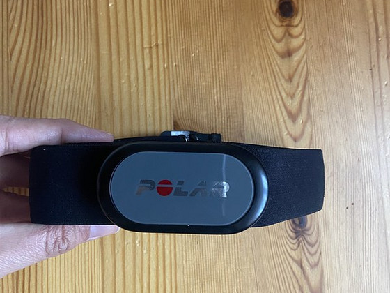 Polar H9 vööandur M/XXL must