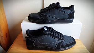 NIKE Air Jordan 1 Retro Low OG SPx Travis Scott (3 foto / 10)