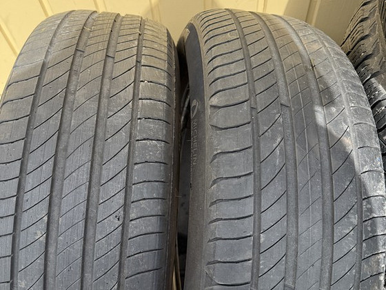 215/60R17 Michelin primacy 4