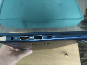 Ноутбук Asus ZenBook (5 фото из 9)