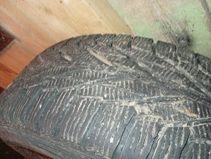 Nokian Hakkapeliitta M.S. 255/70R16 T (3 foto / 8)