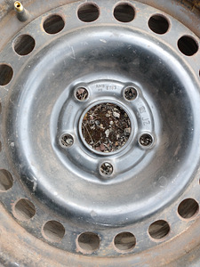 Veljed 15" 5 auku sobib Opelile 4tk (2 foto / 2)