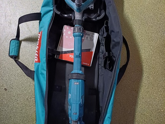Makita dsl 800