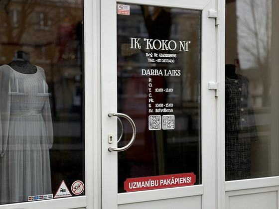 Gatavs bizness. Sieviešu apģērbu veikals.