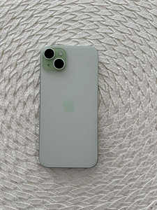 iPhone 15+ (1 фото из 3)