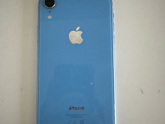 iPhone XR