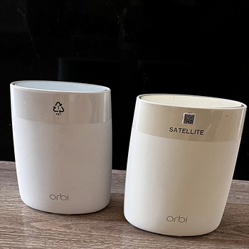 Netgear RBR50 — Orbi AC3000 Tri-band WiFi Router MESH