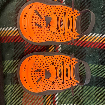 Müüa Ujumiskindad Nike (M suurus, oranž)