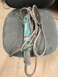 Makita po6000c poleerimismasin (1 foto / 2)