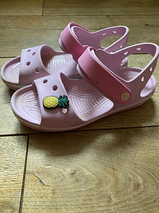 Crocs sandaalid, suurus J2 (33-34) (1 foto / 5)