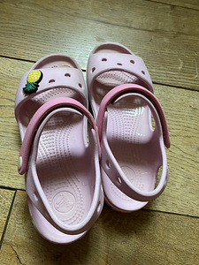 Crocs sandaalid, suurus J2 (33-34) (5 foto / 5)