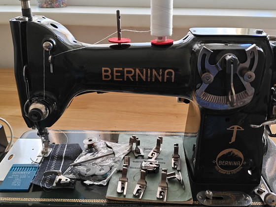 Швейная машина Bernina 117