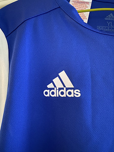 Спортивная футболка ADIDAS для мальчика, 13/14 лет (3 фото из 4)