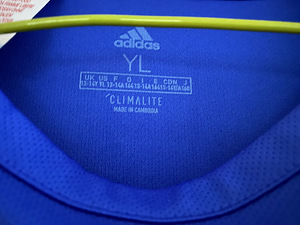 Спортивная футболка ADIDAS для мальчика, 13/14 лет (4 фото из 4)