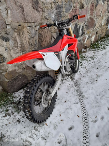 Krossikas Honda crf 450 (1 foto / 2)