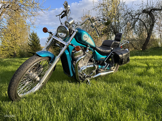Suzuki VS 800 37kW