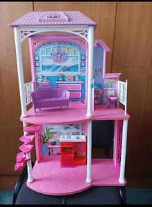 Barbie nukumaja / nukkude maja (1 foto / 6)