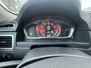 Продается Volvo V70 (6 фото из 6)