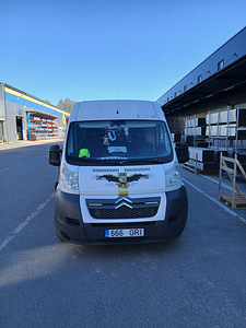 Ehitusmaterjalide kohaletoimetamine ja tõstmine ning prügi ä (1 foto / 6)