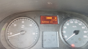 Opel Vivaro 2014 (1 foto / 8)