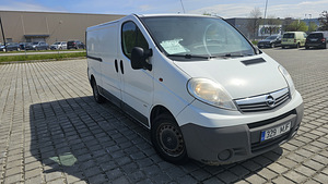 Opel Vivaro 2014 (4 foto / 8)