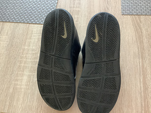 Nike tossud s:35 (4 foto / 4)