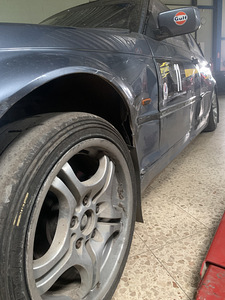 Кузов BMW E46 (3 фото из 6)