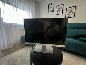 Monitor (1 foto / 2)